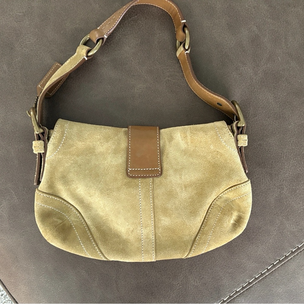 Coach Tan and Brown Shoulder Bag - Picture 2 of 7